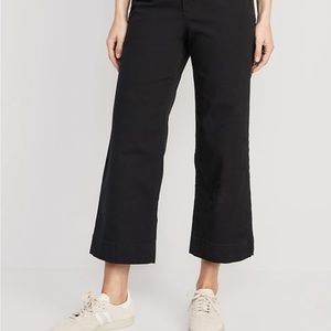 Old Navy High-Waisted Cropped Wide-Leg Chino Pants black